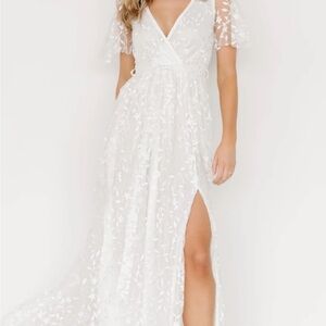 Elegant White Lace Maxi Dress